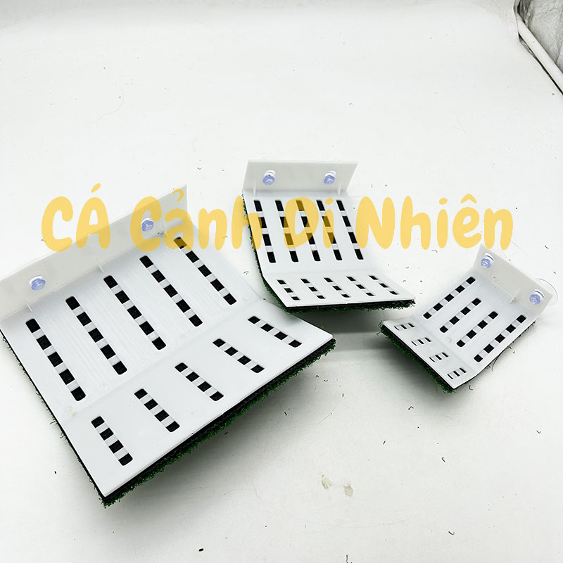 Máng leo cho rùa phơi nắng mặt cỏ nhân tạo có đế hít trang trí cho bể nuôi rùa cảnh