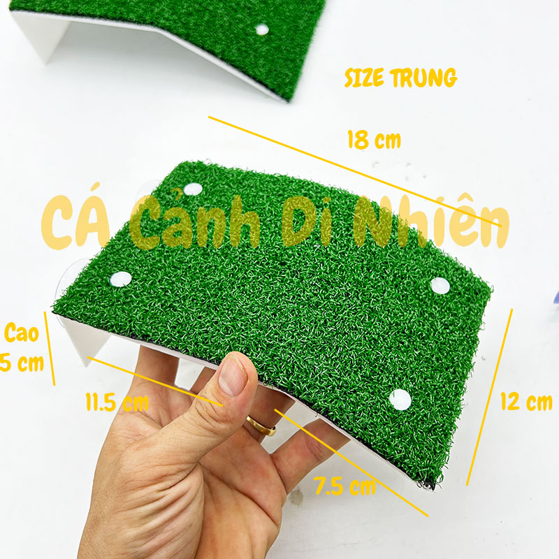 Máng leo cho rùa phơi nắng mặt cỏ nhân tạo có đế hít trang trí cho bể nuôi rùa cảnh