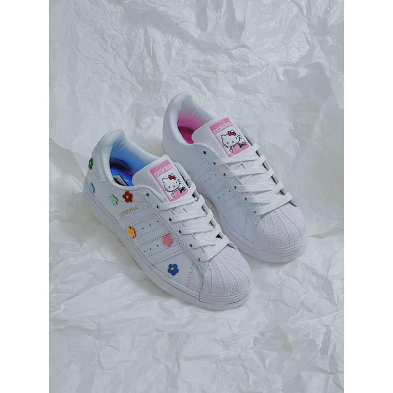 Giày thể thao sneaker sò hoa trắng hồng