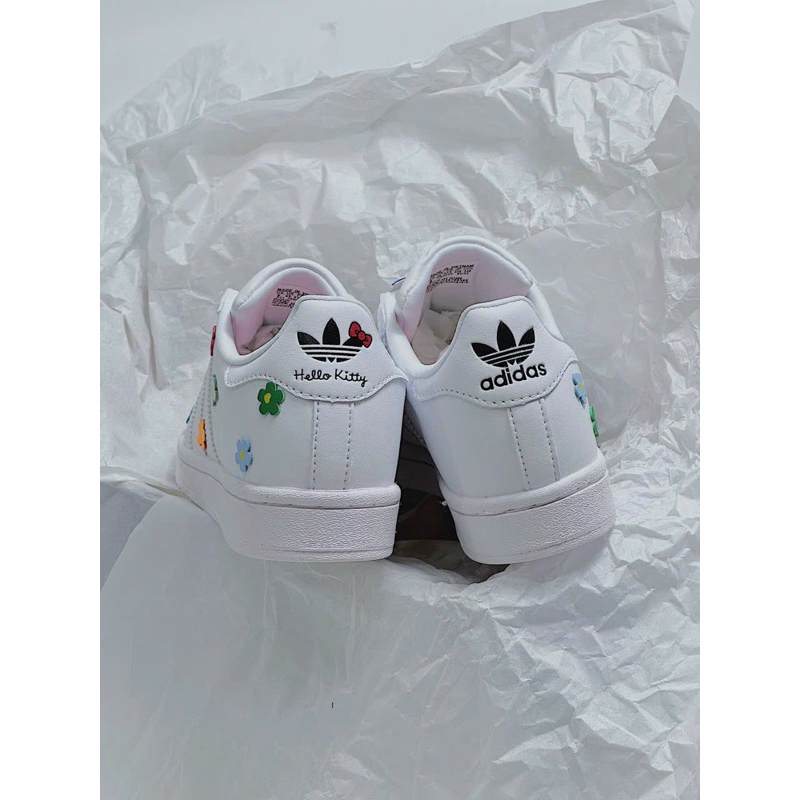 Giày thể thao sneaker sò hoa trắng hồng