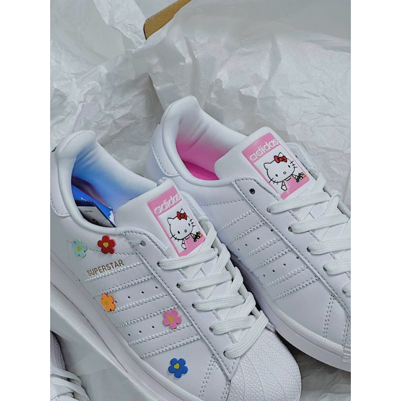 Giày thể thao sneaker sò hoa trắng hồng