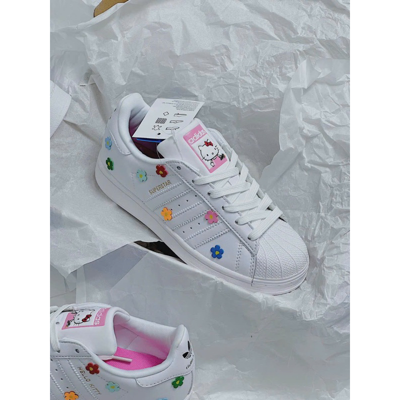 Giày thể thao sneaker sò hoa trắng hồng