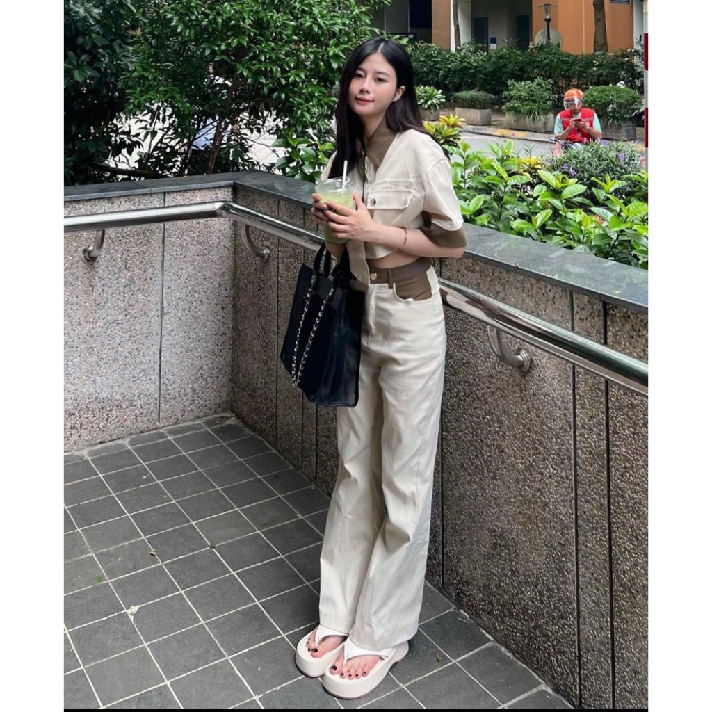 SET ÁO KEM CROPTOP SƠ MI NÂU VIỀN + QUẦN SUÔNG KEM TÚI VIỀN NÂU