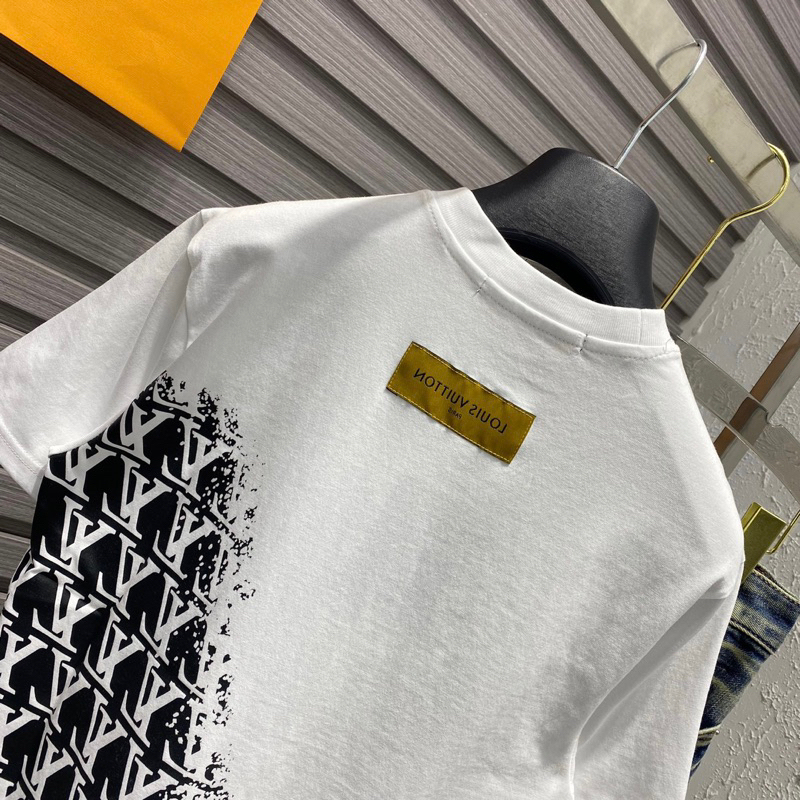 Áo Phông Nam Nữ LV Monogram Đen Trắng Phong Cách Trẻ Trung Áo Thun LV Mono Chéo Hottrend jolieshop