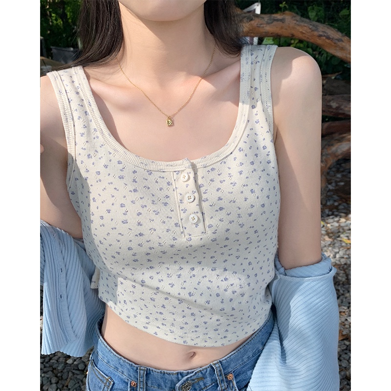 Áo dây cổ vuông hoạ tiết hoa nhí form ôm phong cách Hàn Quốc Look by Trang