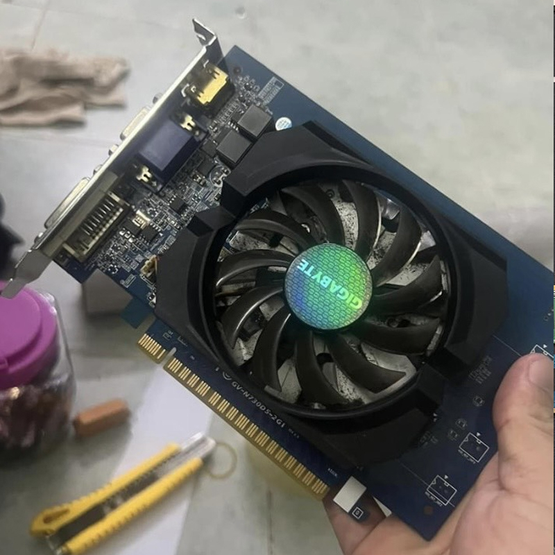 Card màn hình yếu dùng để xuất hình hoặc chơi game nhẹ