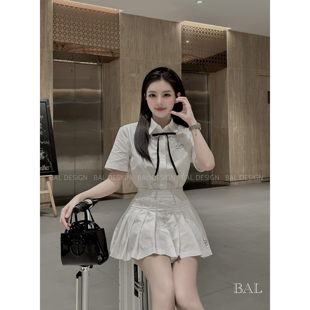 Set áo smi crop + chân váy xếp ly PRD
