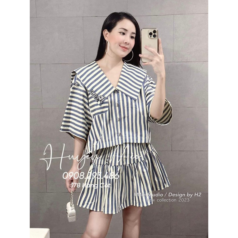 Set Váy Kẻ Áo Cổ Tim Chân Váy Nhún