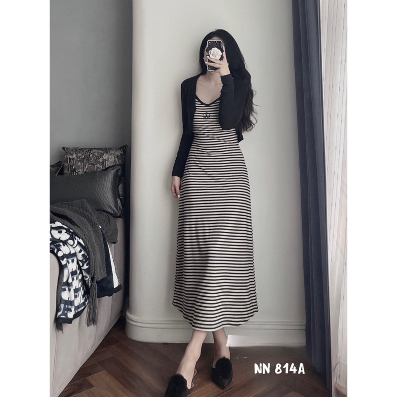 Set Váy Hai Dây Kẻ Ngang Kèm Áo Khoác Dài