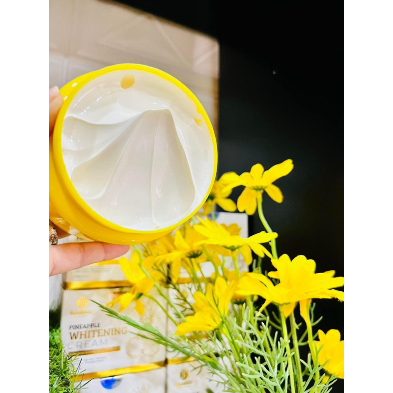 💥Siêu phẩm 2023💥 Kem Body Dứa Bamboo - trắng mịn da, se khít lcl