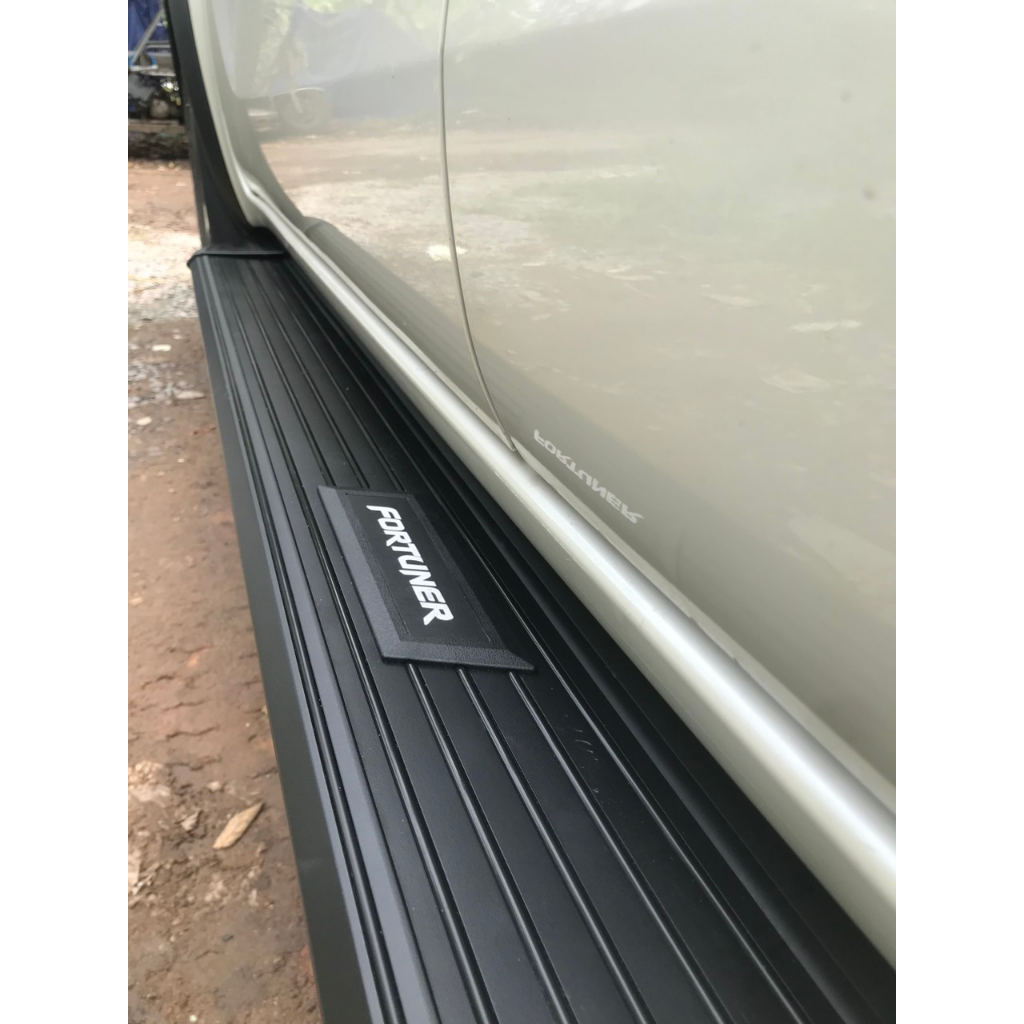 Bậc lên xuống, bệ bước chân cho xe Fortuner