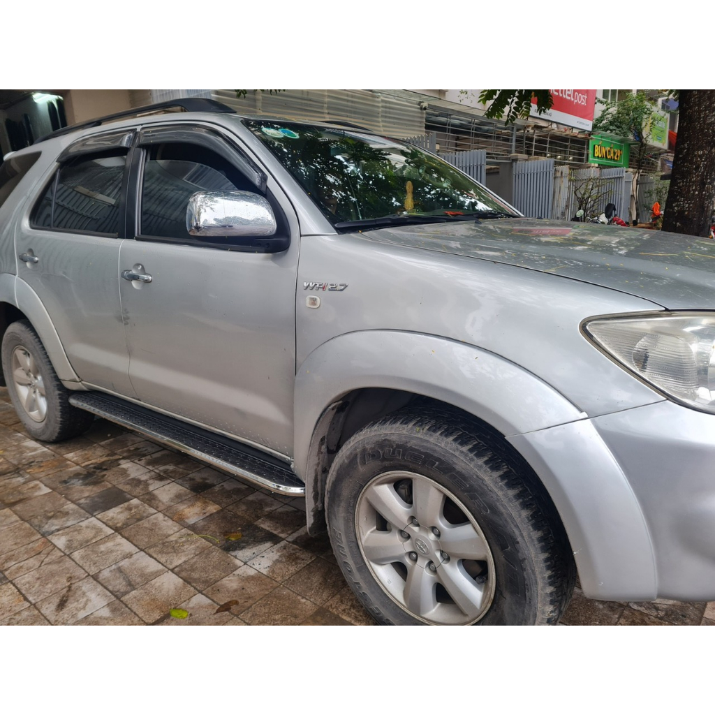 Bậc lên xuống, bệ bước chân cho xe Fortuner