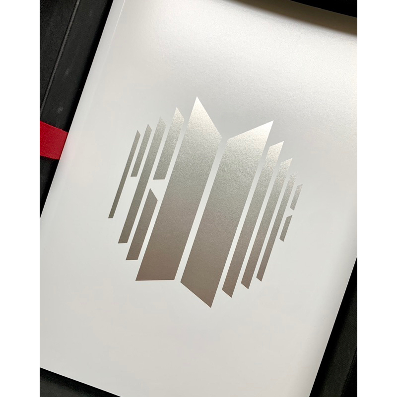 𝗕𝗧𝗦 𝗣𝗛𝗢𝗧𝗢𝗕𝗢𝗢𝗞