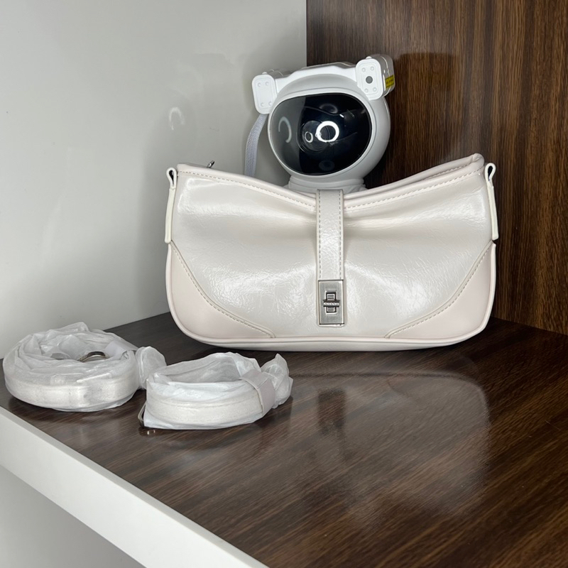 Túi kẹp nách pd miệng khoá kéo có dây dài đeo chéo Size 24