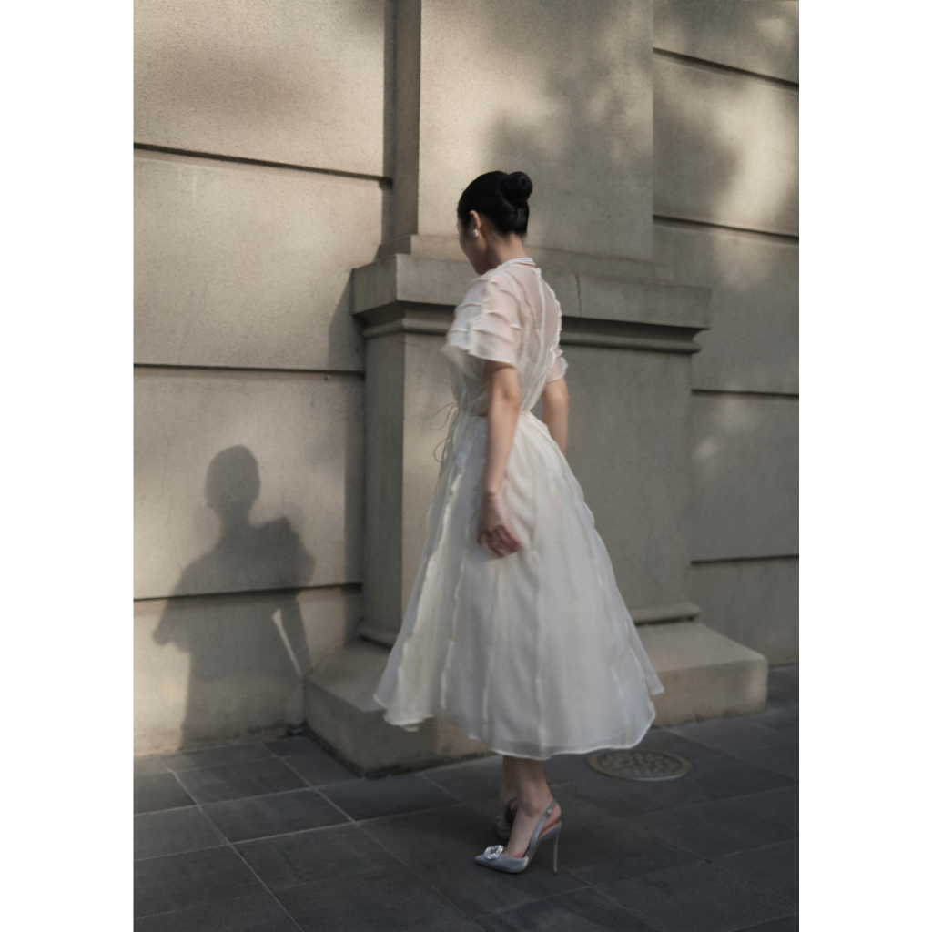 WAVY DRESS IN IVORY COLOR