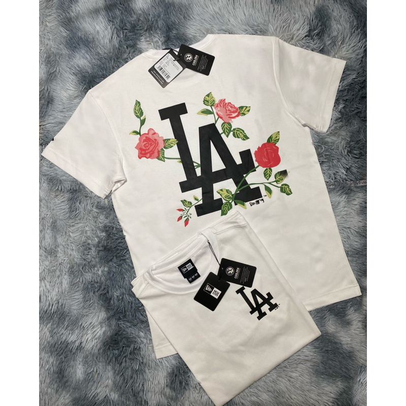 Tee Newera hoa Hồng chữ LA