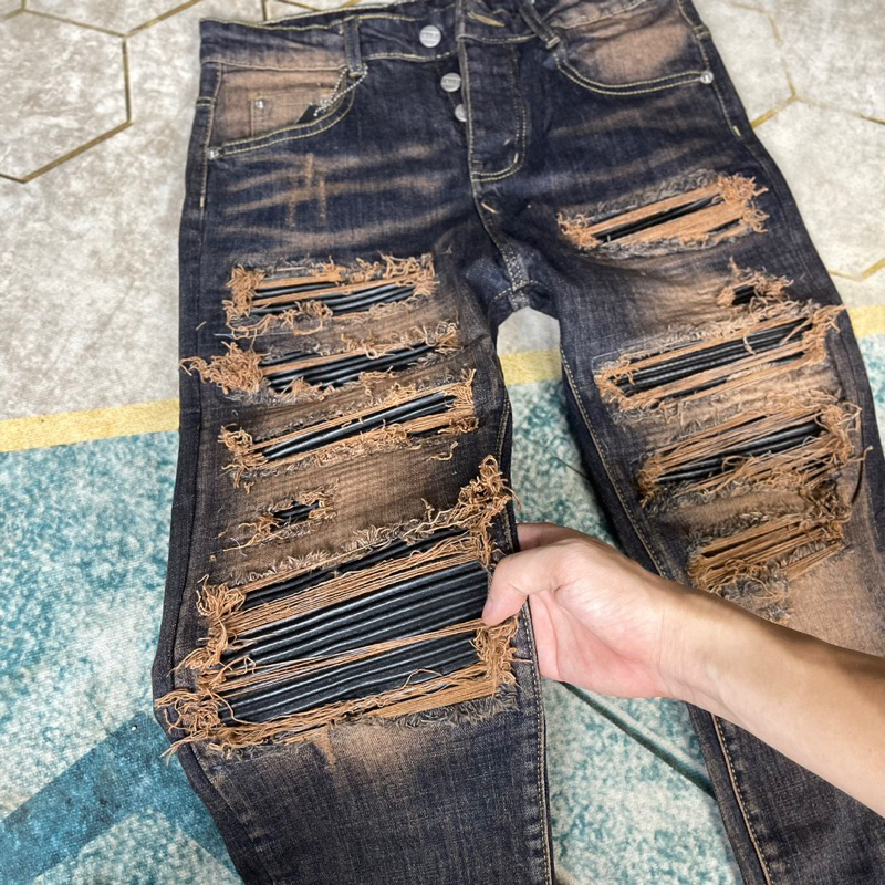Quần JEAN Nam AMIRI Slimfit xanh rách tua lót da Quần bò Amiri vá nhiều da đen bản đẳng cấp nhất dòng vá da
