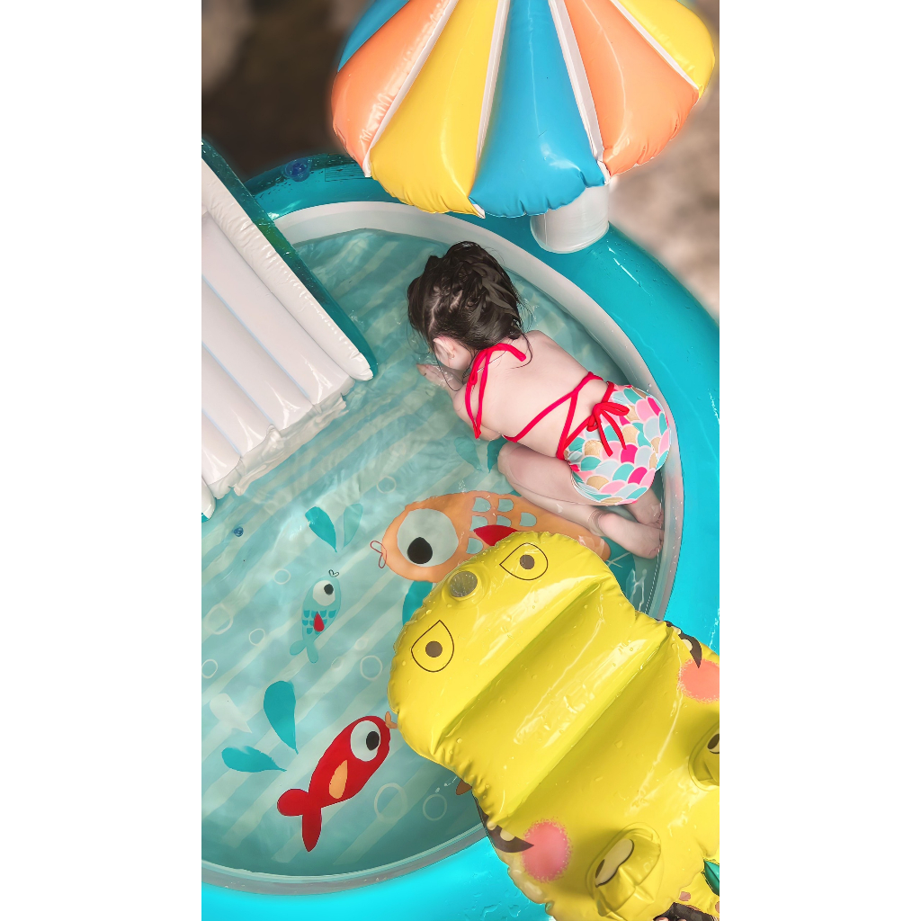 Bikini đi biển cho bé