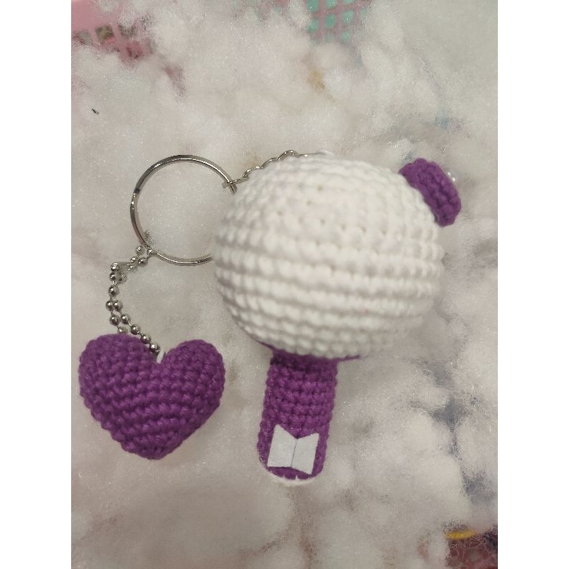 Móc khoá len mini handmade lightstick BTS