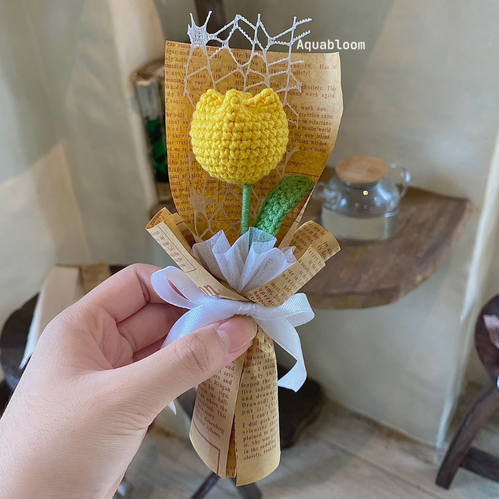 CÓ SẴN - Bó hoa tulip len handmade
