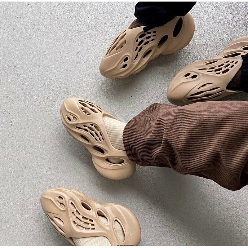 GIÀY YEEZY FOAM RUNNER ‘OCHER’ Code: GW3354