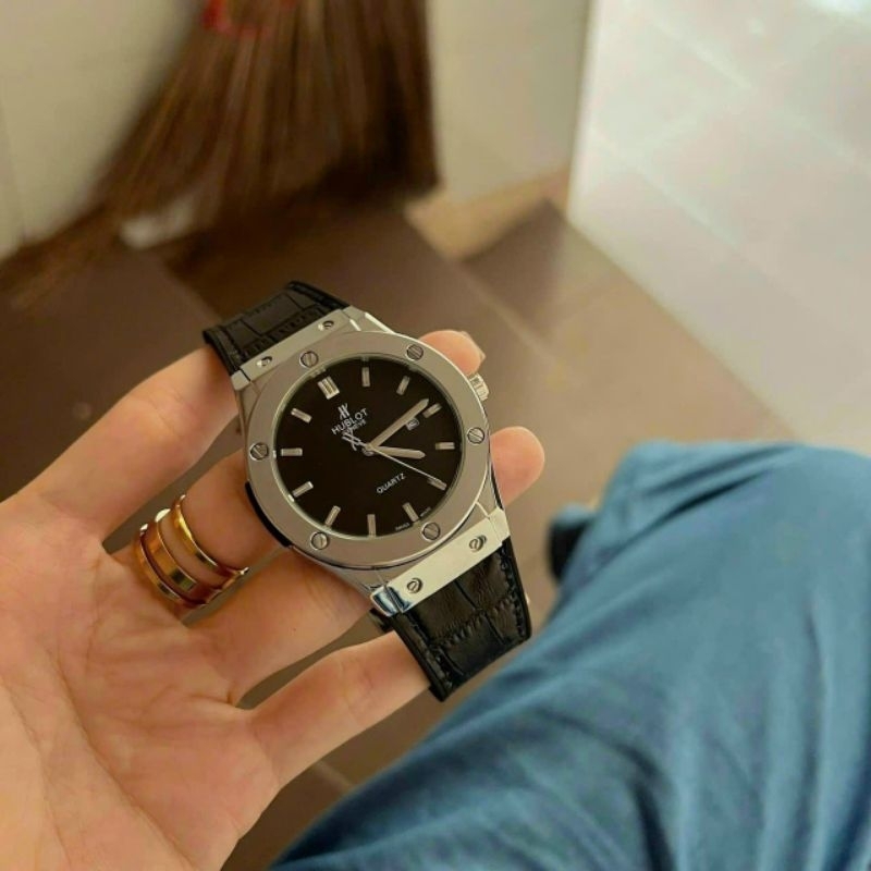 Đồng hồ nam HubbIot máy pin