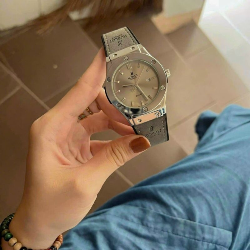 Đồng hồ nam HubbIot máy pin