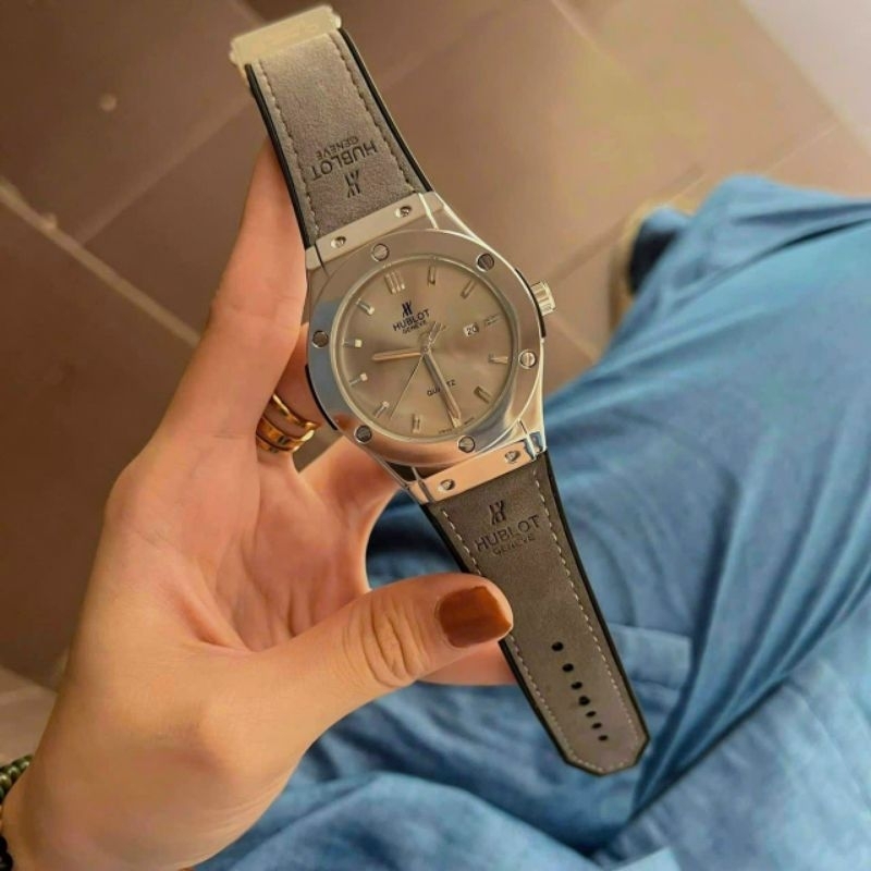 Đồng hồ nam HubbIot máy pin