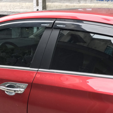 Vè che mưa xe HYUNDAI ACCENT 2018-2023 NHỰA ĐEN hàng cao cấp