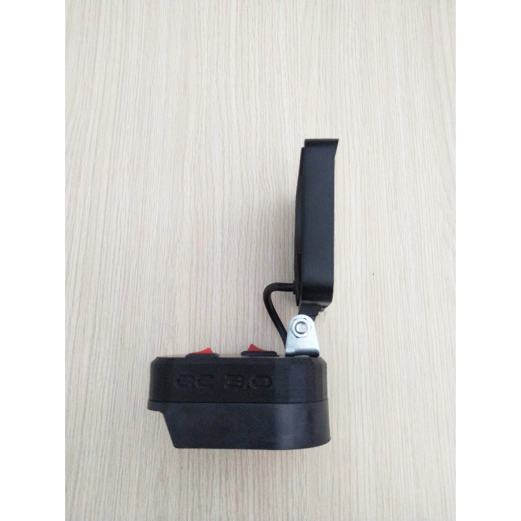 Đèn siêu sáng dùng pin Makita 18v