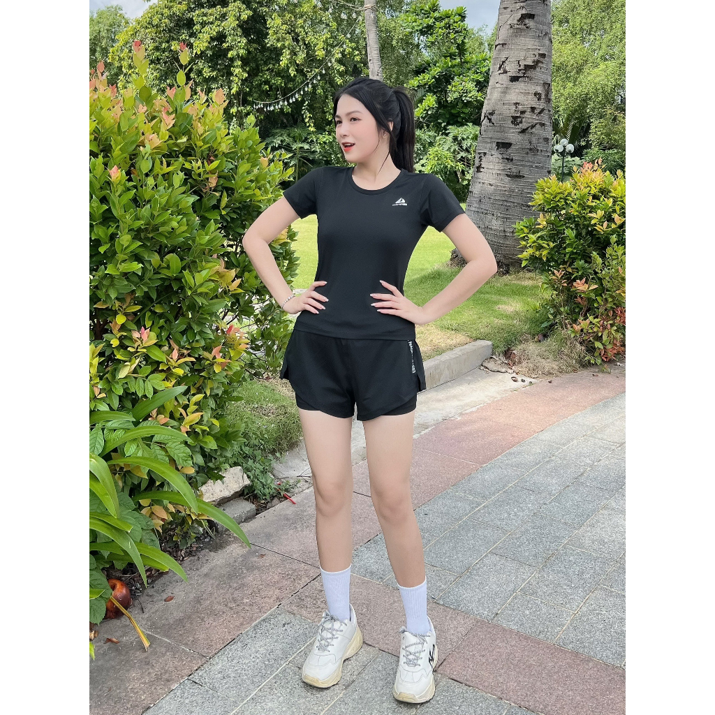 Set tập gym yoga nữ quần lửng áo cộc tay chất siêu đẹp thấm hút mồ hôi co giãn 4 chiều - Chất vải thoáng mát, thấm hút