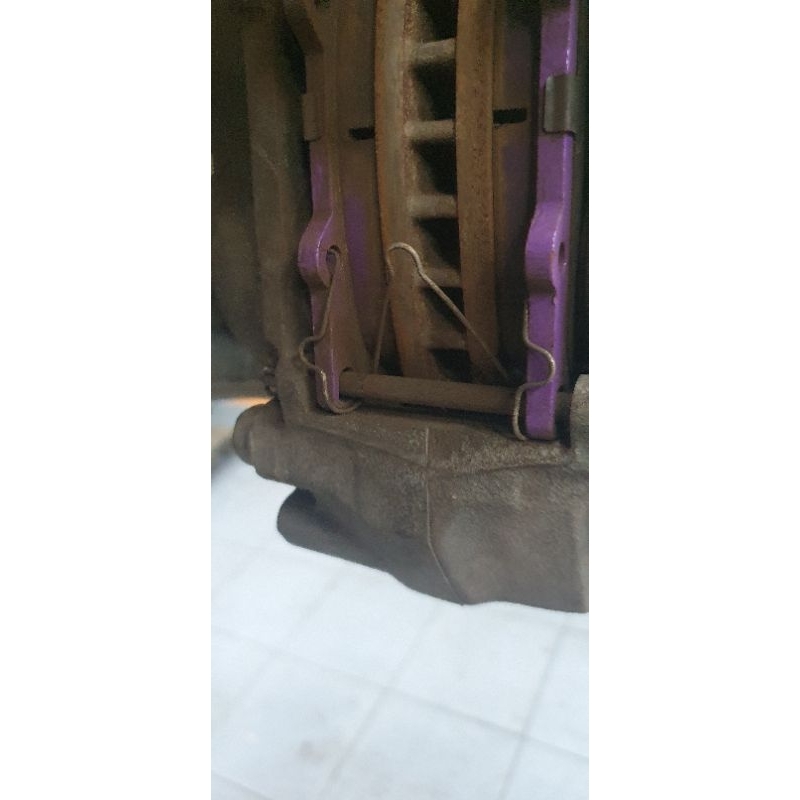 Phe bung bố thắng M