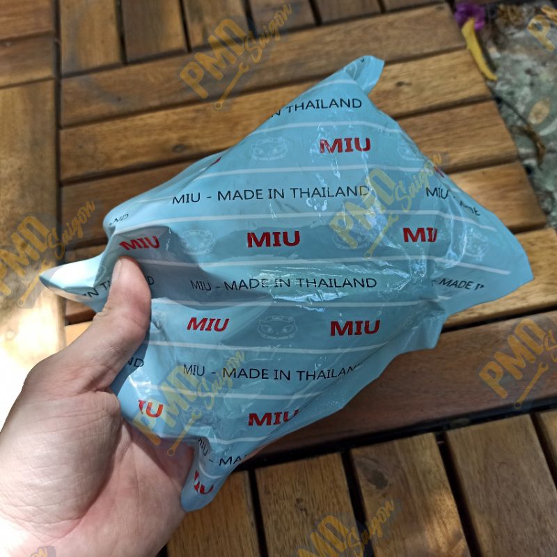 Cao su gác chân trước bản lớn dùng cho đời xe Future 1 hiệu MIU thái