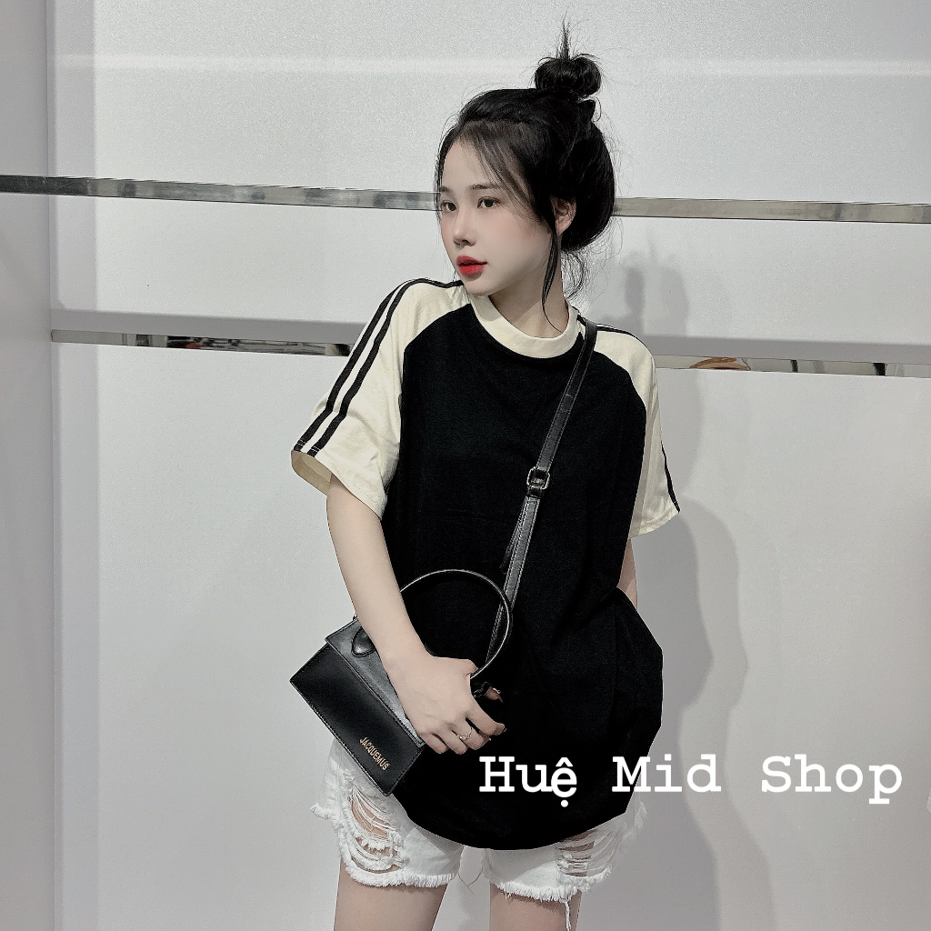 Áo phông thân đen tay kem may hai sọc