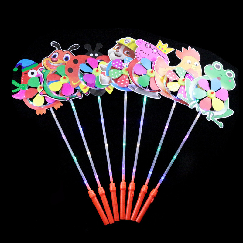 Đèn Chong Chóng Cầm Tay Phát Sáng Cho Bé