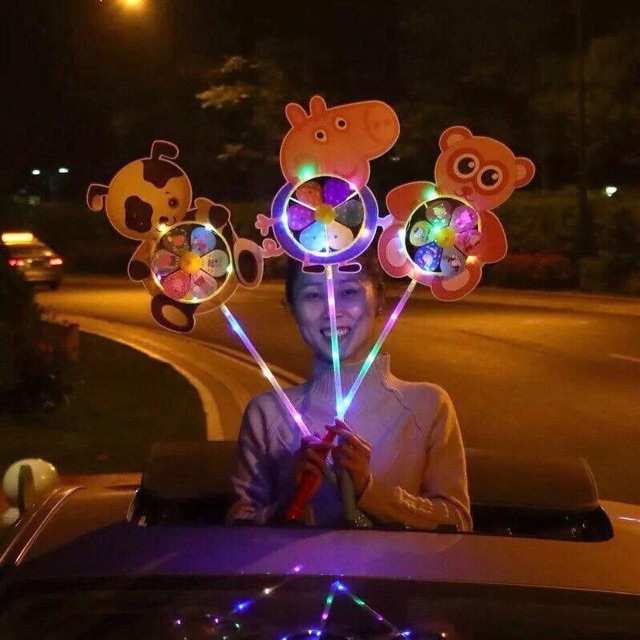 Đèn Chong Chóng Cầm Tay Phát Sáng Cho Bé