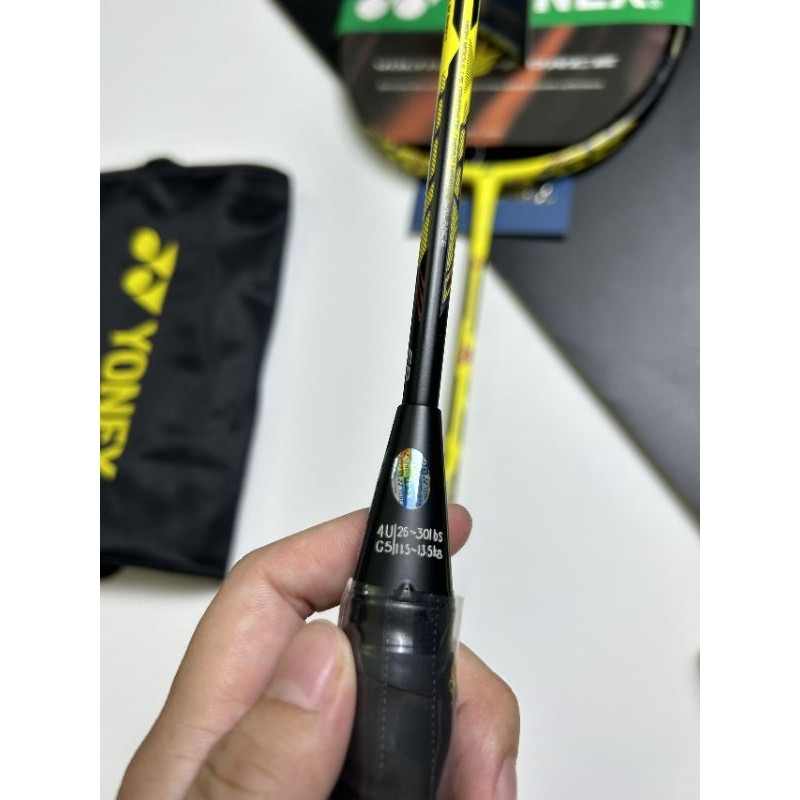 Vợt cầu lông zz force ll vàng max căng 12kg