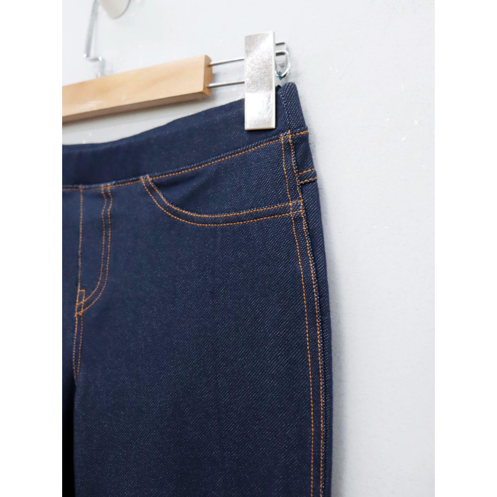 C2487 - 	Quần tregging xuất 2 túi sau trơn