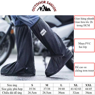 Ủng đi mưa, bọc giày cao cổ với chất liệu PVC hai lớp chống thấm nước, có đế cao su chống trơn trượt.