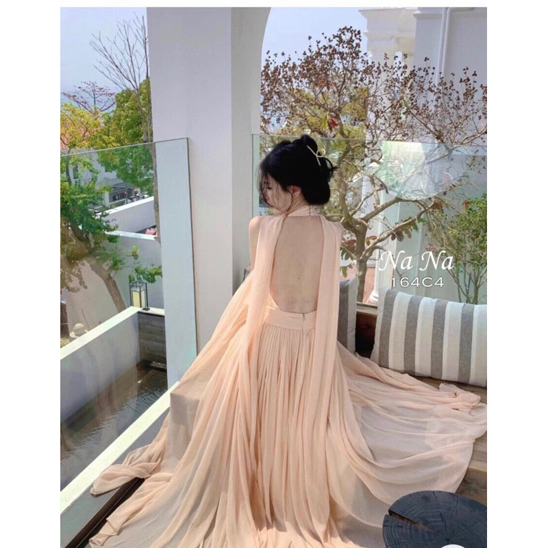 Váy Xòe Hở Lưng Dáng Dài Màu Be Hồng