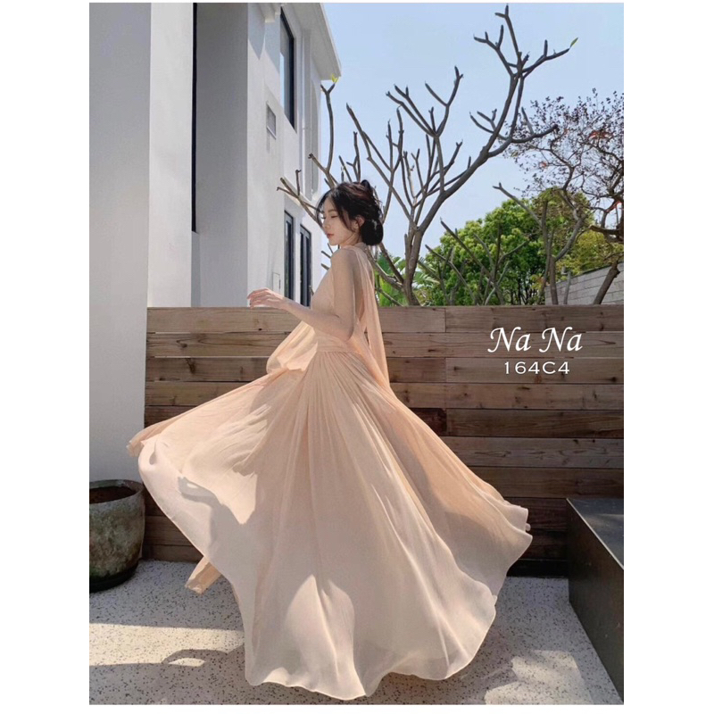 Váy Xòe Hở Lưng Dáng Dài Màu Be Hồng