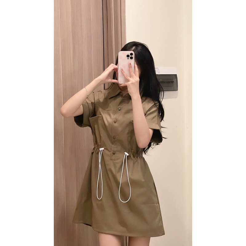 Váy sơmi kaki rút eo cổ đức dáng ngắn