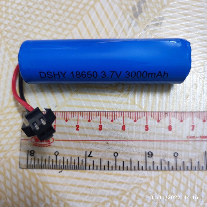 Pin lion 18650 3.7v 1200mah , 3000mah cổng sm cho xe đồ chơi , dụng cụ chơi nước