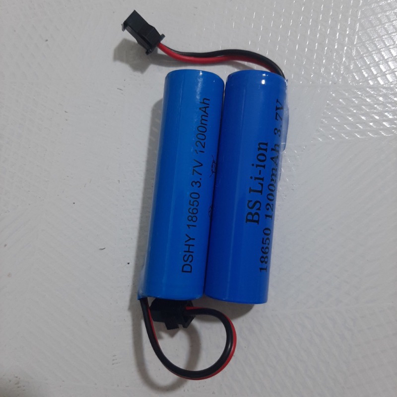 Pin lion 18650 3.7v 1200mah , 3000mah cổng sm cho xe đồ chơi , dụng cụ chơi nước