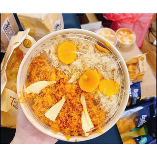 bánh bông lan trứng muối chà bông gà và bò thơm ngon (ship hàng trong ngày)