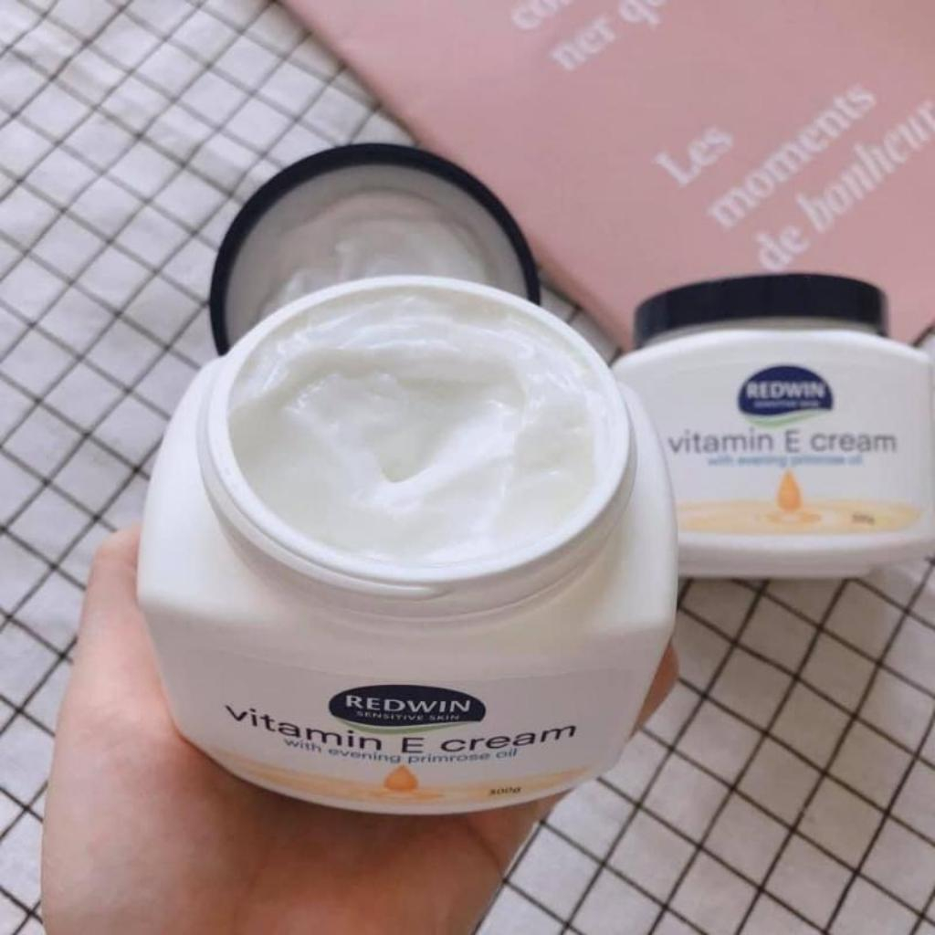 Kem dưỡng da nẻ Vitamin E Redwin 300g của Úc