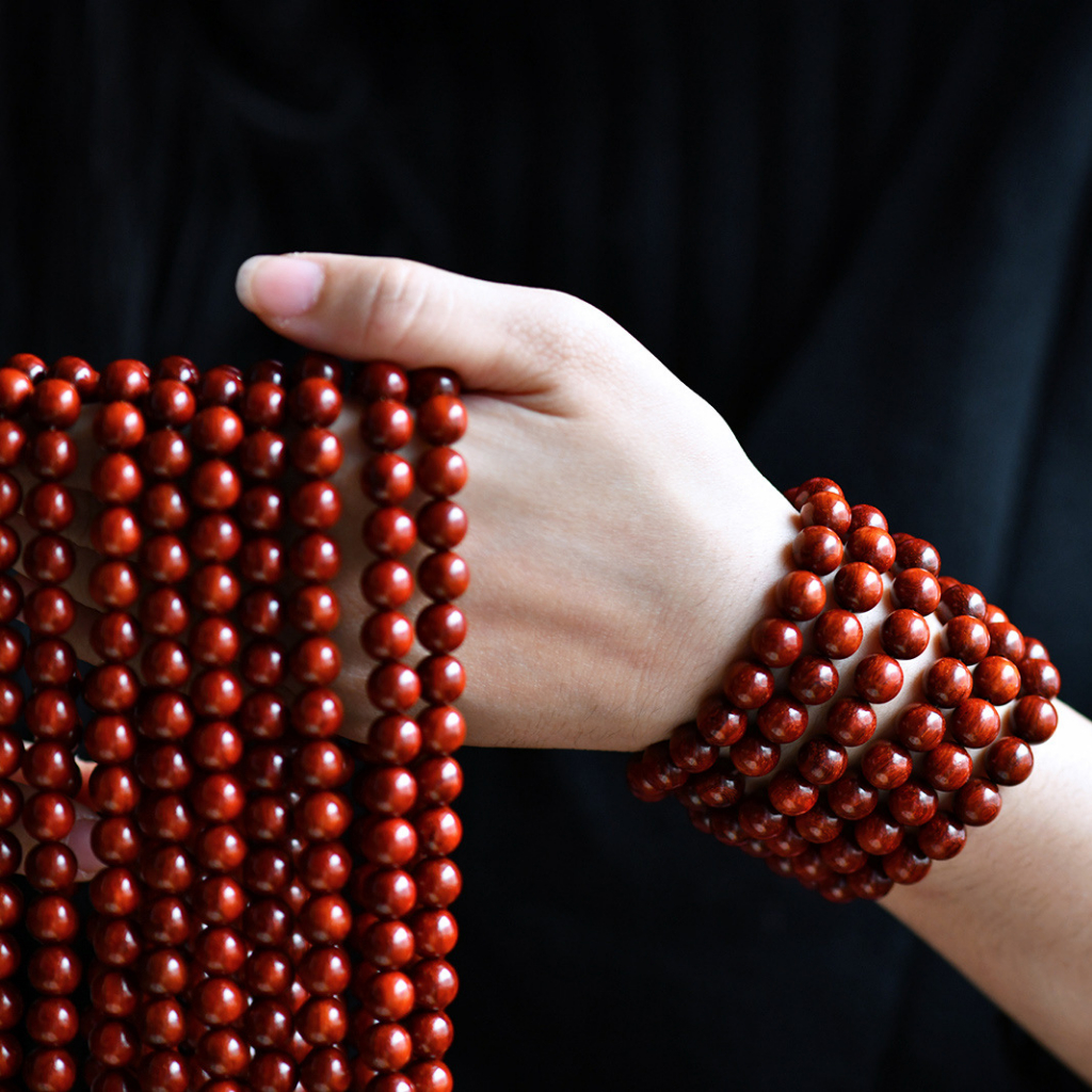 Vòng 108 hạt gỗ hương đỏ tụng kinh, niệm Phật , Vòng tay thời trang nam nữ