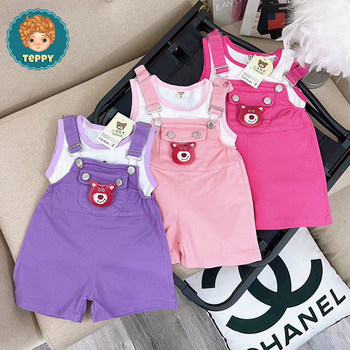 Yếm quần gấu dâu Lotso cho bé gái (2 chi tiết)