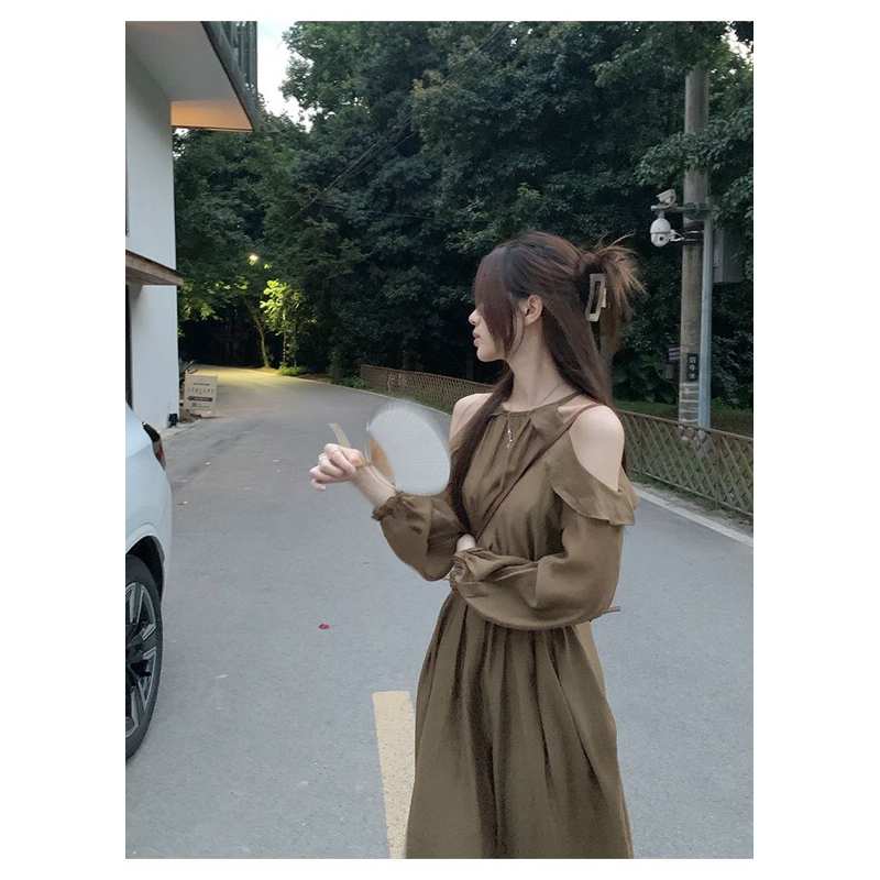 Váy dài mùa thu tiểu thư trễ vai hai màu siêu xinh