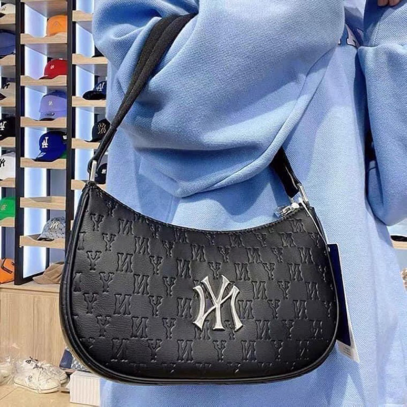 Túi kẹp nách MLB chính hãng - Túi Xách MLB Hobo Monogram